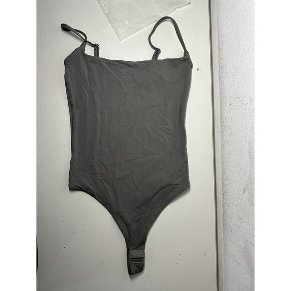 SUUKSESS WOMEN'S SEXY SQUARE NECK THONG BACKLESS SLEEVELESS BODYSUIT Size XS - Picture 1 of 4